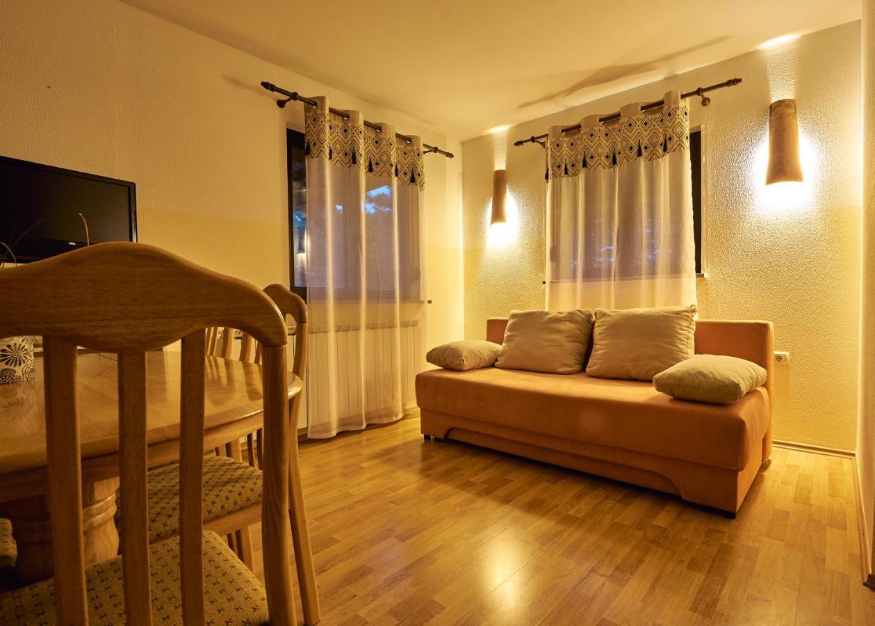 Baredinka Izola Apartment Bagian luar foto